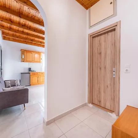 Natura 1 Logas Apartment *